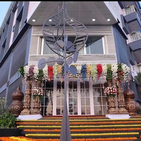 Atmosfera Bengaluru, India Aparthotel Luaran gambar